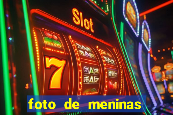 foto de meninas cacheadas fake